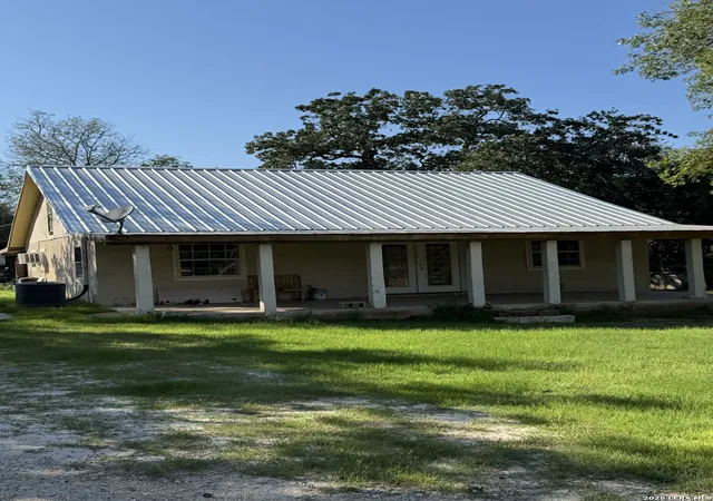 Photo 4 of Single family home for sale at 21825 Priest Rd, Elmendorf, TX 78112 | MLS# 1992571 | Listing updated on 2026-07-04