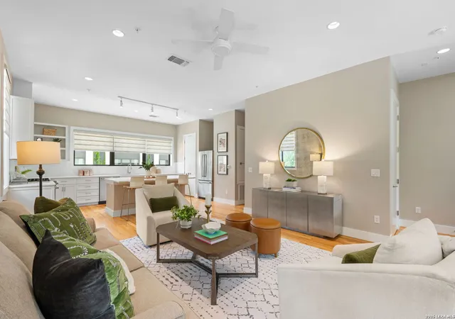 Homes for sale in San Antonio, TX | 318 W Grayson St #101, San Antonio, TX 78212 | MLS# 1992587