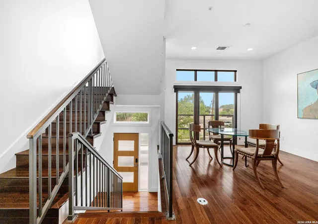 2nd image of 318 W Grayson Street #404 #404, San Antonio, TX 78212 | MLS# 1992591
