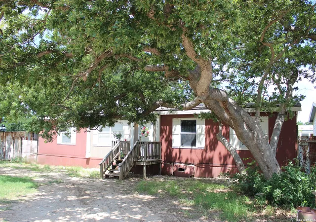 Homes for sale in Center Point, TX | 159 Annie Ln, Center Point, TX 78010 | MLS# 1992641