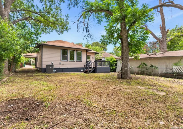 Homes for sale in San Antonio, TX | 1109 W Huisache Avenue, San Antonio, TX 78201 | MLS# 1992653