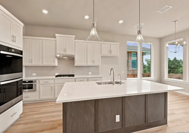 2nd image of 9820 Rockcress Rd, Boerne, TX 78006 | MLS# 1992661