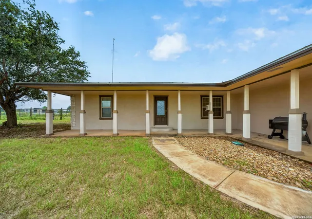 Homes for sale in Poteet, TX | 4044 W Fm 476, Poteet, TX 78065 | MLS# 1992704