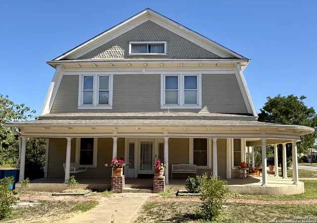 Homes for sale in Kenedy, TX | 323 S 6th, Kenedy, TX 78119 | MLS# 1992790