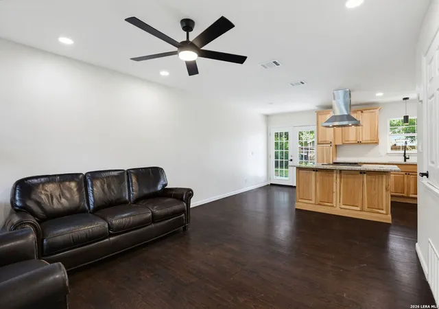 Homes for sale in San Antonio, TX | 207 Dresden Dr, San Antonio, TX 78213 | MLS# 1992813