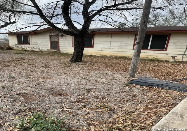 Homes for sale in Jourdanton, TX | 2912 Brown Ave, Jourdanton, TX 78026 | MLS# 1992835