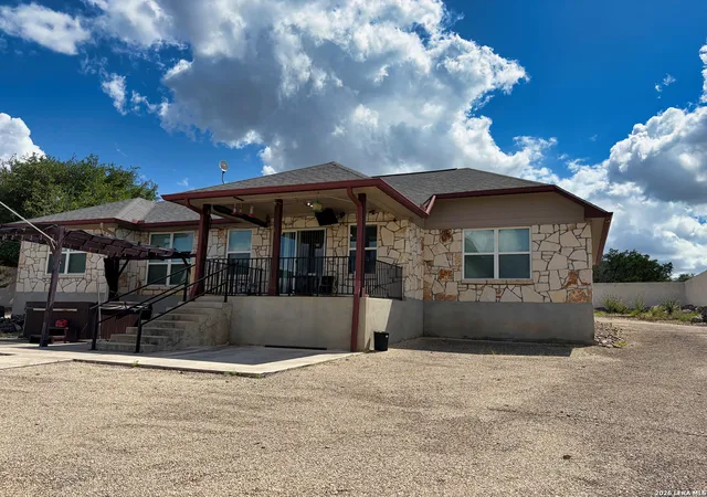 5th image of 129 Rapids Cir, Bandera, TX 78003 | MLS# 1992845