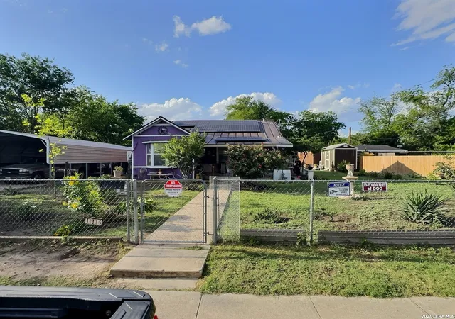Homes for sale in San Antonio, TX | 115 Robert E Lee, San Antonio, TX 78214 | MLS# 1992848