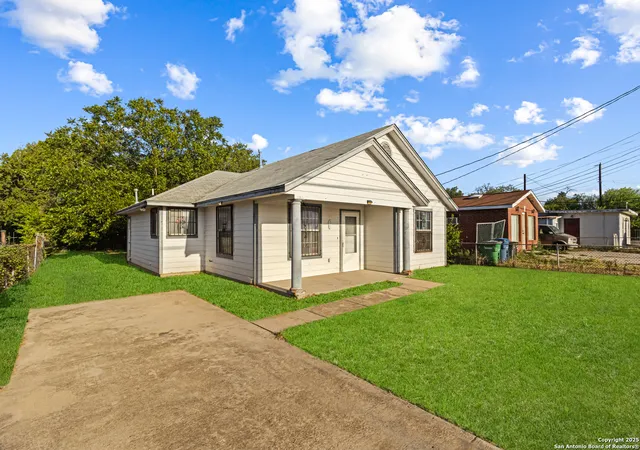 2nd image of 1611 S Callaghan Rd, San Antonio, TX 78227 | MLS# 1992851