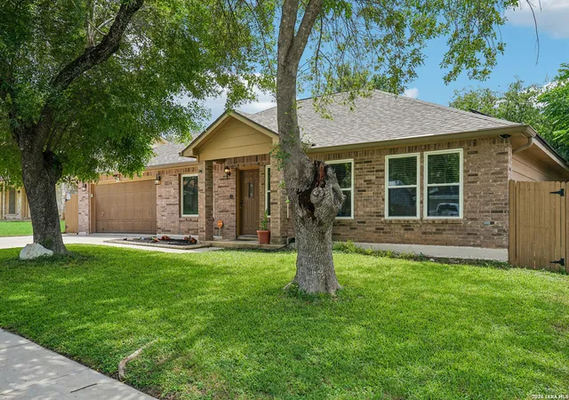 Photo 3 of Single family home for sale at 11914 Briarpath St, San Antonio, TX 78249 | MLS# 1992898 | Listing updated on 2026-09-16