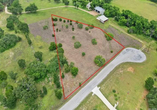 2nd image of 128 Rio Grande Dr, Blanco, TX 78606 | MLS# 1992925