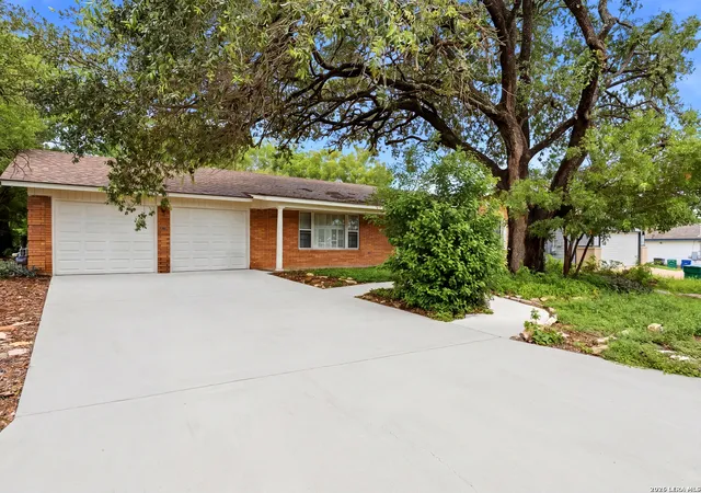 Photo 2 of Single family home for sale at 2735 Waleetka St, San Antonio, TX 78210 | MLS# 1992935 | Listing updated on 2026-06-29