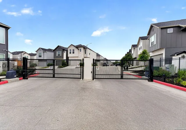 4th image of 8851 Oakland Rd #61, San Antonio, TX 78240 | MLS# 1992955