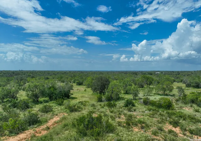 2nd image of 2880 Cr 307, Jourdanton, TX 78026 | MLS# 1992981