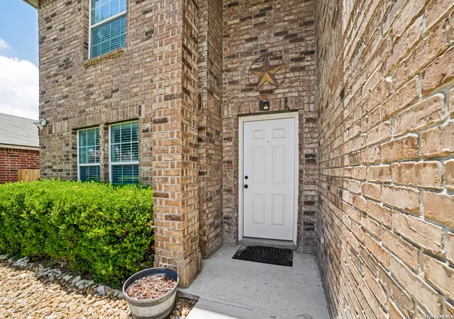 Photo 3 of Single family home for sale at 9511 Kirk Pond, San Antonio, TX 78240 | MLS# 1993000 | Listing updated on 2026-08-21