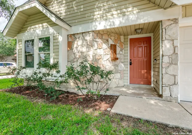 2nd image of 6827 Country Hl, San Antonio, TX 78240 | MLS# 1993005