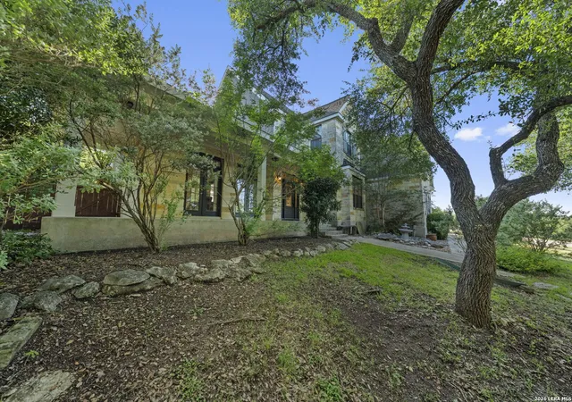 5th image of 211 Bentwood Dr, Spring Branch, TX 78070 | MLS# 1993011