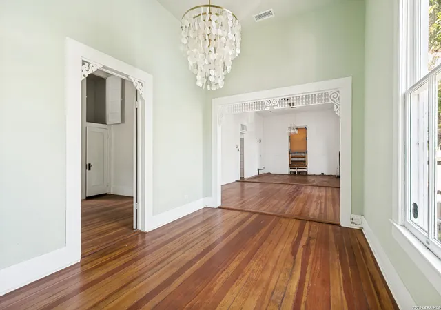 Photo 3 of Single family home for sale at 325 Cedar St, San Antonio, TX 78210 | MLS# 1993020 | Listing updated on 2026-09-19