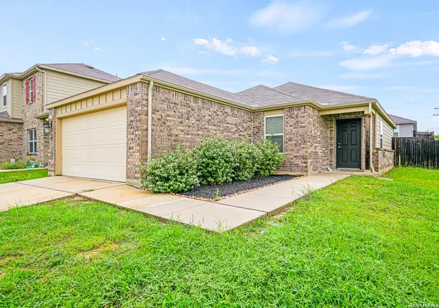 2nd image of 244 Stevens, New Braunfels, TX 78130 | MLS# 1993028