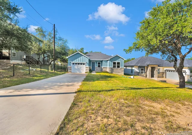 Homes for sale in Canyon Lake, TX | 1351 Canyon Edge, Canyon Lake, TX 78133 | MLS# 1993034