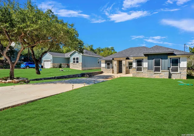 Photo 2 of Single family home for sale at 1363 Canyon Edge, Canyon Lake, TX 78133 | MLS# 1993036 | Listing updated on 2026-10-09