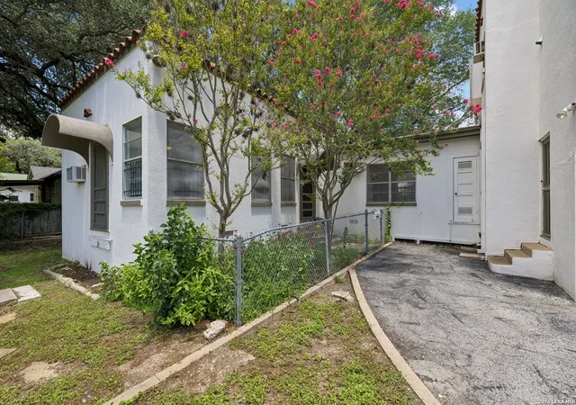 Homes for sale in San Antonio, TX | 326 E Mistletoe Ave, San Antonio, TX 78212 | MLS# 1993048