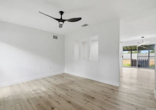 5th image of 12819 Tarrytown St, San Antonio, TX 78233 | MLS# 1993082