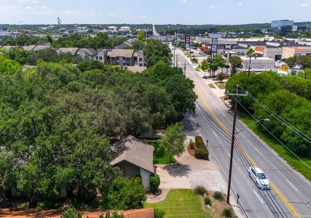 30th image of 1010 E Bitters Rd, San Antonio, TX 78216 | MLS# 1993083