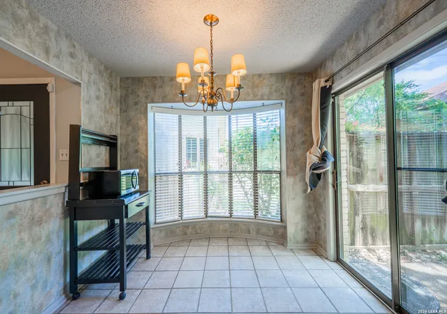 5th image of 1010 E Bitters Rd, San Antonio, TX 78216 | MLS# 1993083