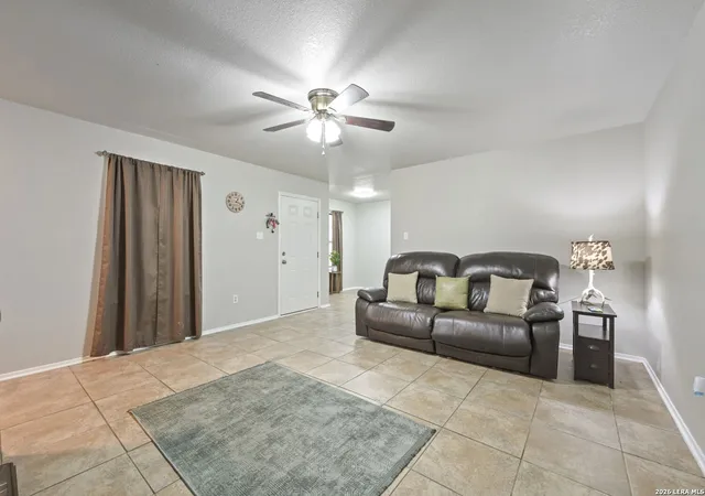 Photo 4 of Sale Pending at 9830 Hildebrandt Rd, San Antonio, TX 78222 | MLS# 1993084 | Listing updated on 2026-09-08