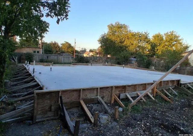 1st image of 411 Elvira St, San Antonio, TX 78207 | MLS# 1993089