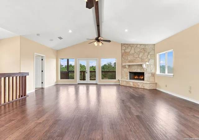 Photo 4 of Single family home for sale at 114 Cave Cir, Boerne, TX 78006 | MLS# 1993100 | Listing updated on 2026-09-15