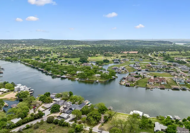 4th image of 1450 Fm 2342, Kingsland, TX 78639 | MLS# 1993108
