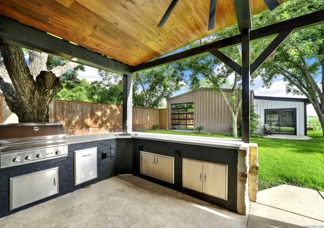 Photo 4 of Single family home for sale at 768 County Road 664, Devine, TX 78016 | MLS# 1993120 | Listing updated on 2026-09-06