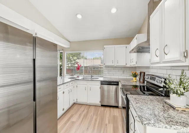 Photo 3 of Single family home for sale at 4622 La Marquesa St, San Antonio, TX 78233 | MLS# 1993121 | Listing updated on 2026-09-10