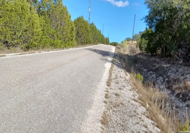 4th image of 405 Bluebonnet Breeze, Canyon Lake, TX 78133 | MLS# 1993122