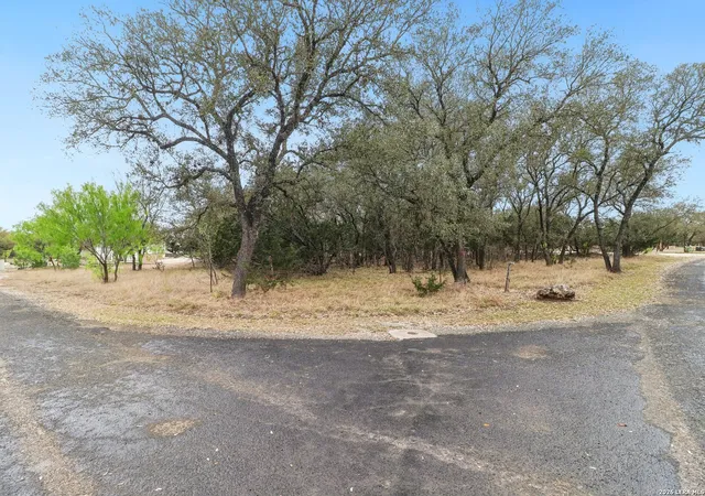 2nd image of 10 Lazy Day, Concan, TX 78838 | MLS# 1993132