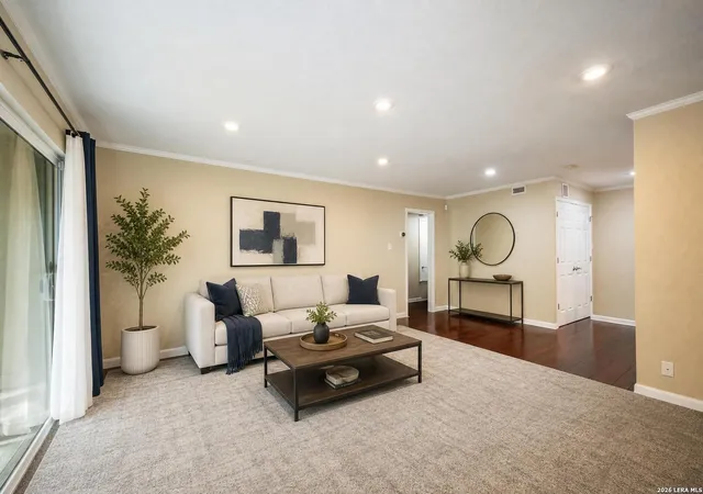 2nd image of 100 Lorenz Rd #503, San Antonio, TX 78209 | MLS# 1993135