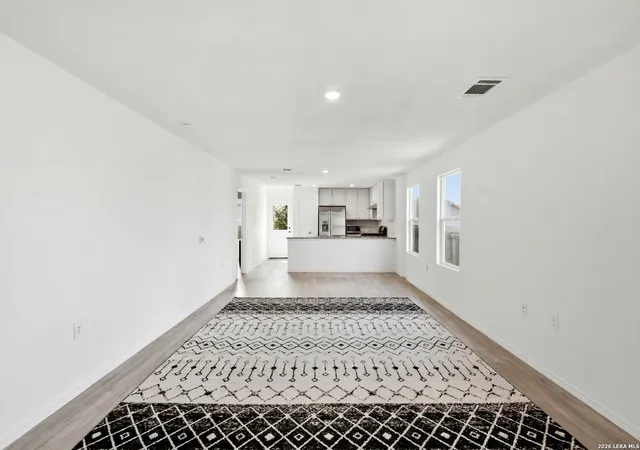 3rd image of 926 Manero Pass, San Antonio, TX 78221 | MLS# 1993147