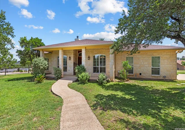 Photo 3 of Sale Pending at 1443 Kings Cvs Dr, Canyon Lake, TX 78133 | MLS# 1993148 | Listing updated on 2026-08-20