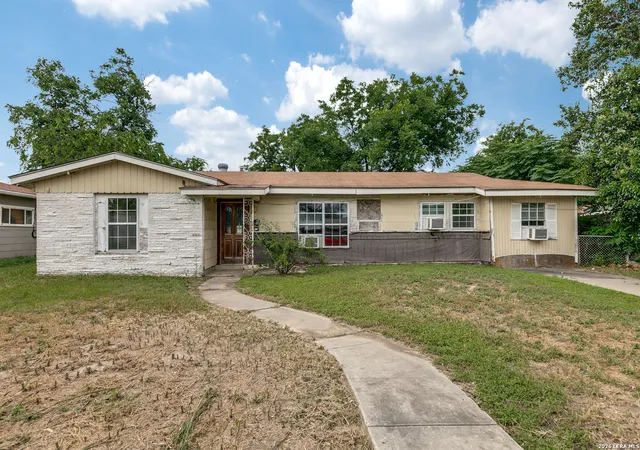 Homes for sale in San Antonio, TX | 518 Hillwood, San Antonio, TX 78213 | MLS# 1993177