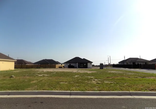5th image of 3298 Ethel Dr, Eagle Pass, TX 78852 | MLS# 1993193