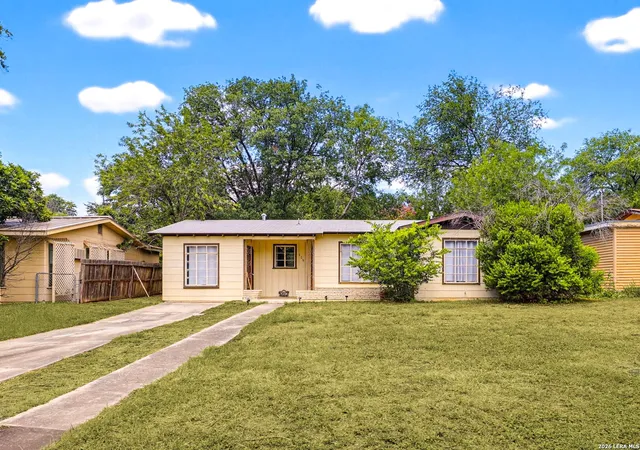 2nd image of 115 Loy Dr, San Antonio, TX 78228 | MLS# 1993195