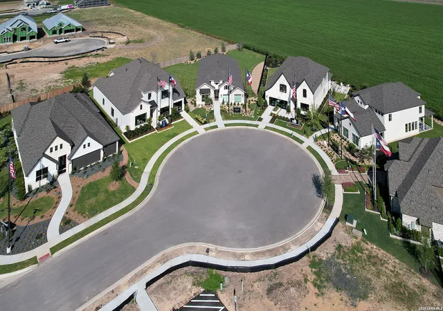 4th image of 716 Athabaska Trail, New Braunfels, TX 78130 | MLS# 1993204