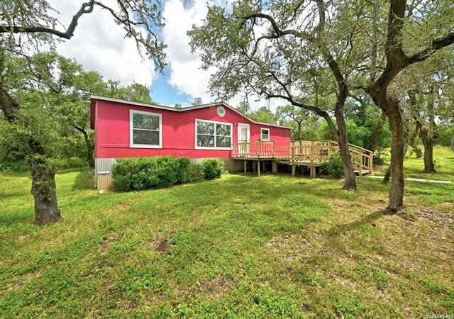 2nd image of 550 Summit Pass, San Marcos, TX 78666 | MLS# 1993226