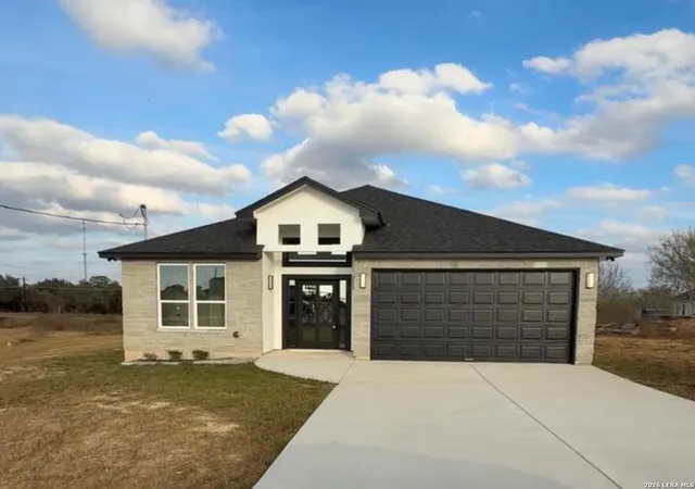 Photo 2 of Sale Pending at 104 Flor Del Sol, San Antonio, TX 78264 | MLS# 1993227 | Listing updated on 2026-09-21