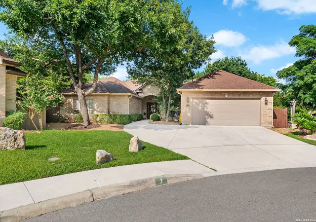 Photo 1 of Single family home for sale at 7 Greens Shadow, San Antonio, TX 78216 | MLS# 1993236 | Listing updated on 2026-08-08