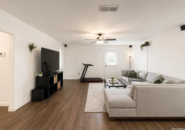 Photo 4 of Single family home for sale at 11010 Pinkery Ky, Converse, TX 78109 | MLS# 1993245 | Listing updated on 2026-10-04