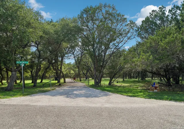 2nd image of 200 Oak Valley Dr, Wimberley, TX 78676 | MLS# 1993262