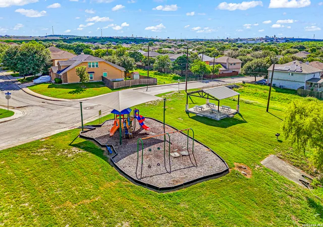 Photo 2 of Sale Pending at 16611 Mandolino Ln, San Antonio, TX 78266 | MLS# 1993270 | Listing updated on 2026-08-25